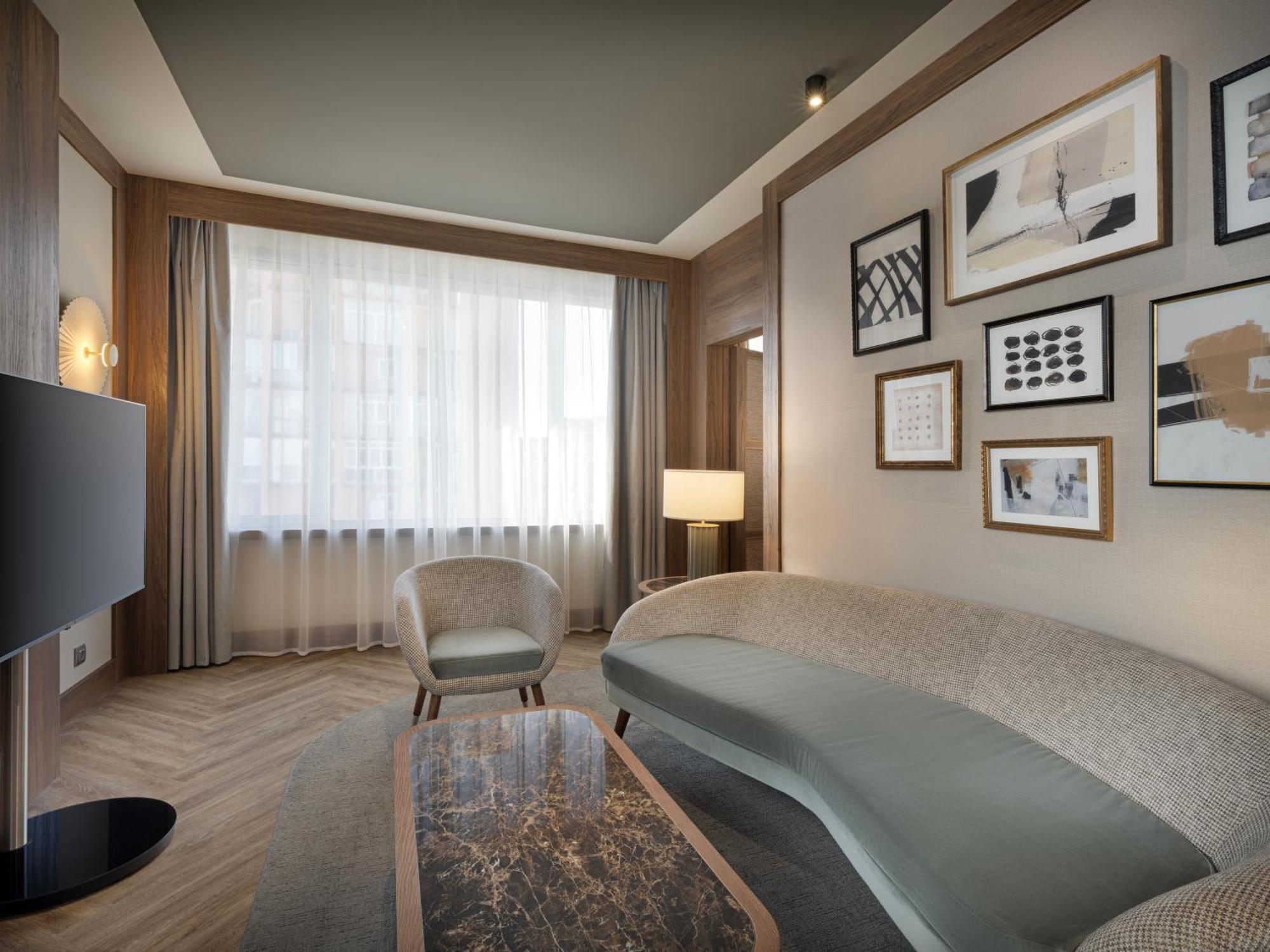 The Westin Madrid Cuzco Hotel Buitenkant foto