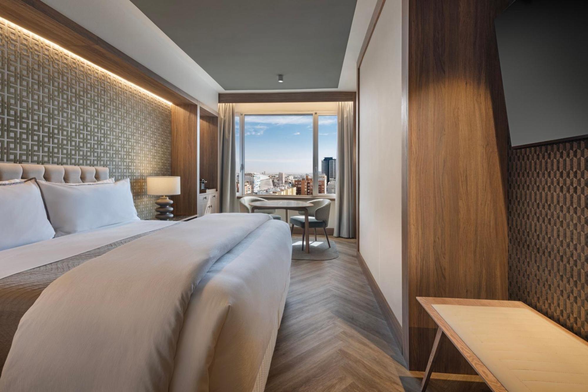 The Westin Madrid Cuzco Hotel Buitenkant foto
