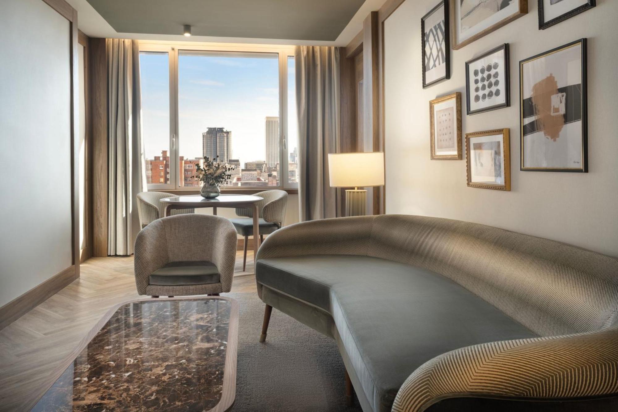 The Westin Madrid Cuzco Hotel Buitenkant foto